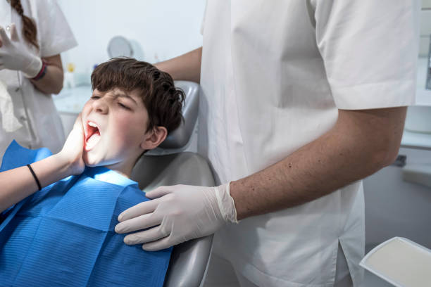 Best Cracked Tooth Emergency Dentist  in Washburn, WI